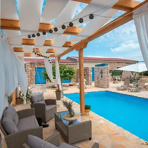 Opg Pelejs Ferienhaus
