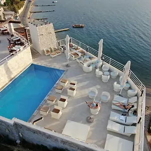 Belveder Hotel